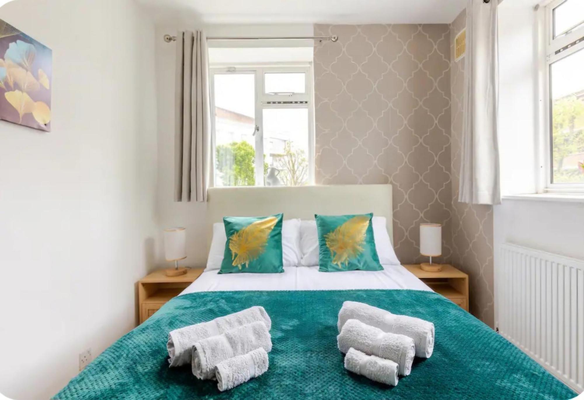 Spacious Two Bedroom Apartment In Battersea, Free Parking Londres Exterior foto